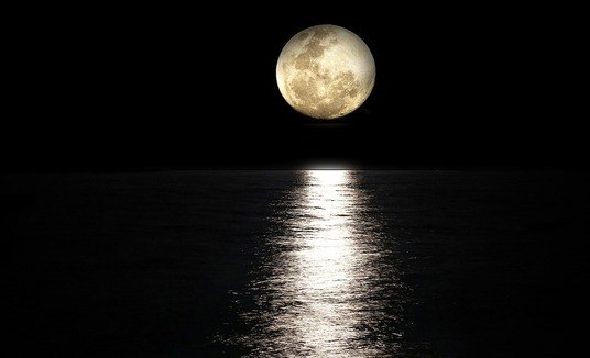 Fascinante e misteriosa, Lua influencia a vida naTerra e move sonhos espaciais do ser humano (Flipar)